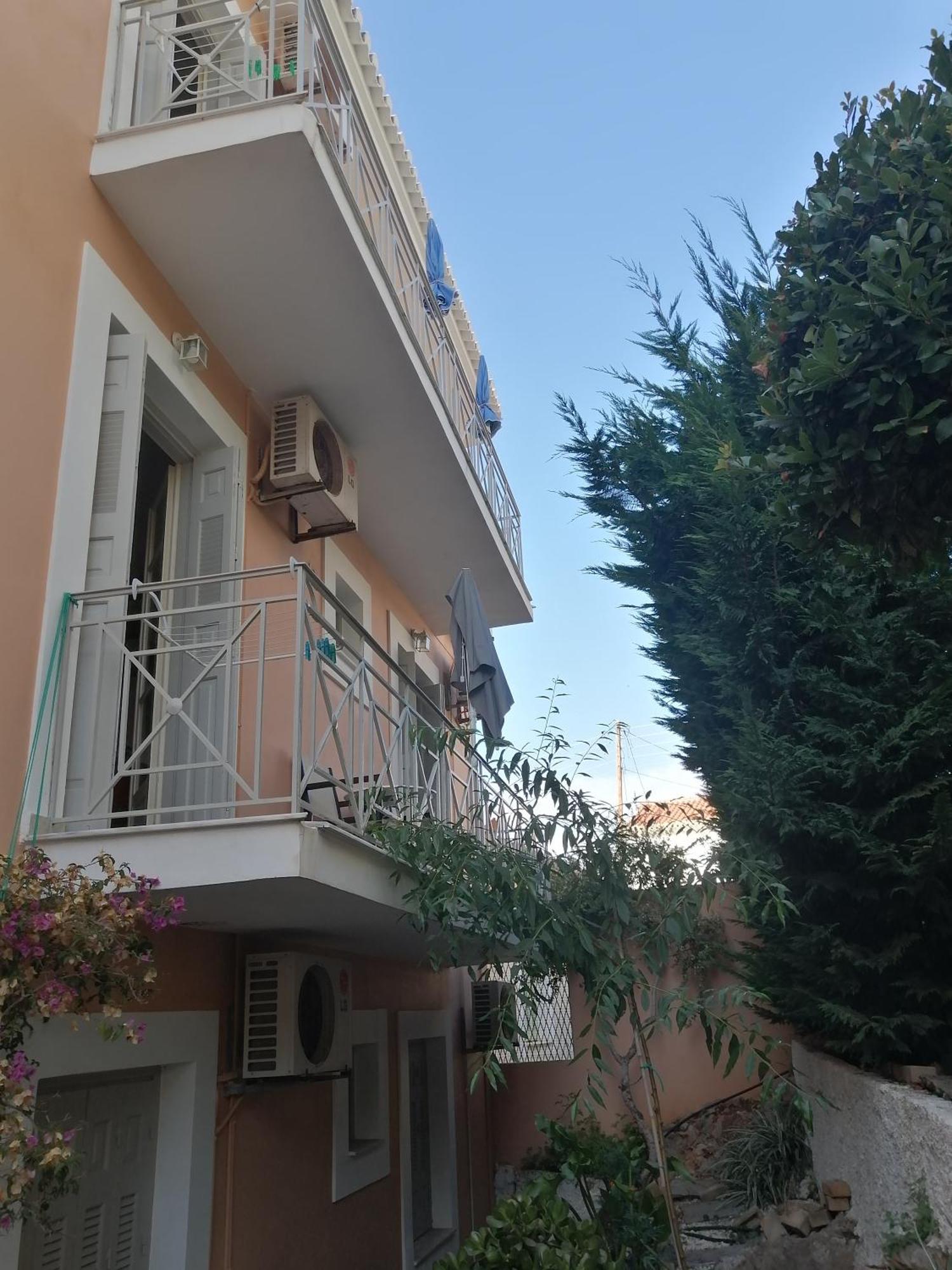 אפרטהוטל פילוס Ta Adelfia מראה חיצוני תמונה
